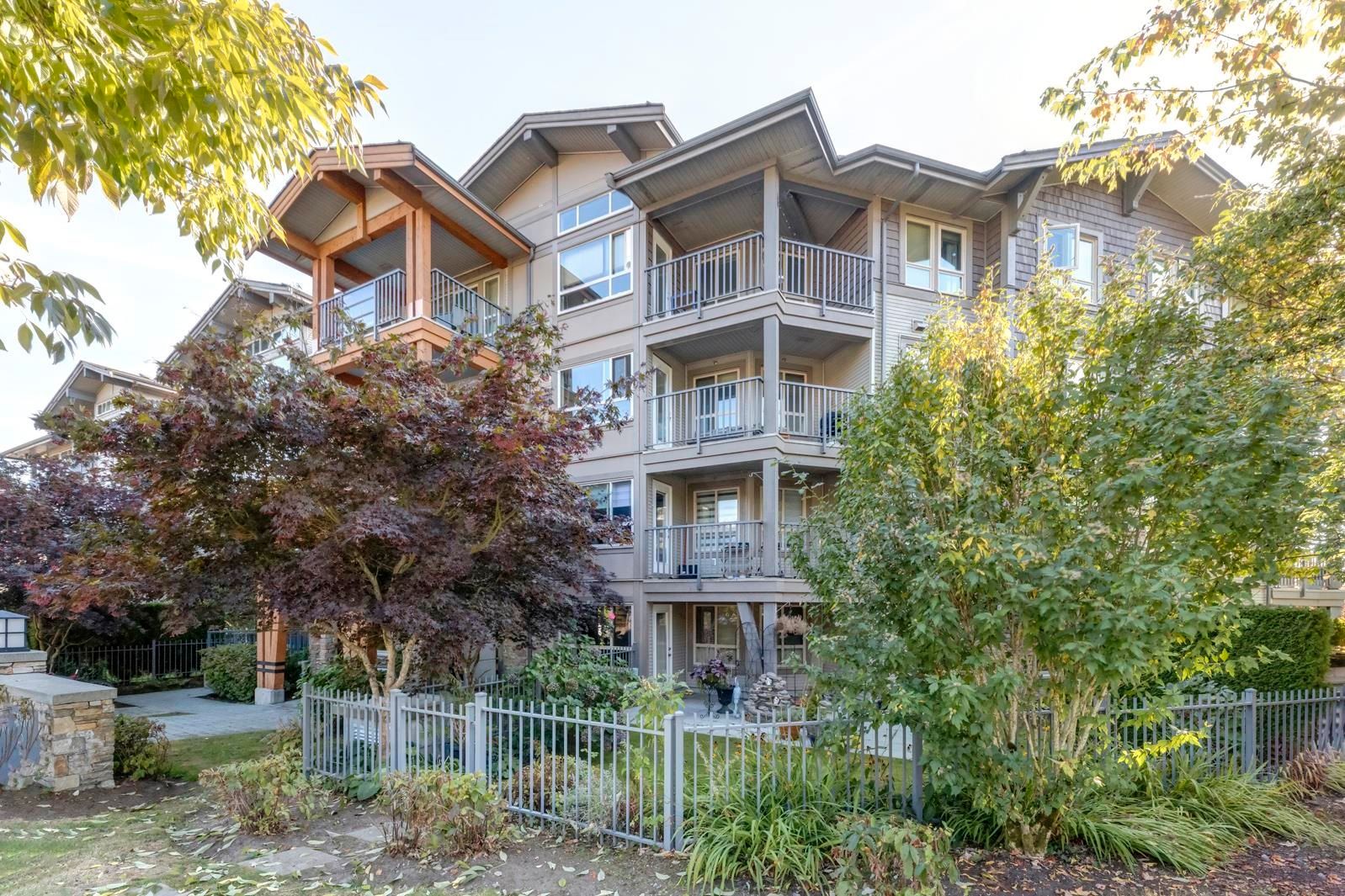 I have sold a property at 418 3110 DAYANEE SPRINGS BLVD in Coquitlam
